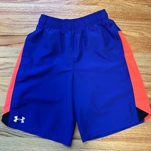 Under Armour Boys Loose Shorts Size M